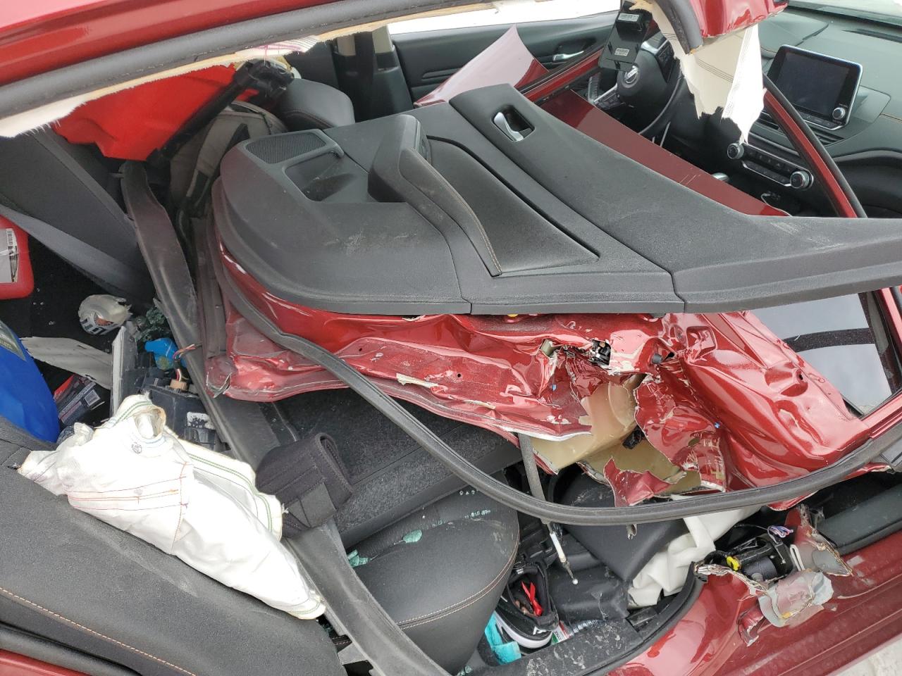 2021 Nissan Altima - Image 12