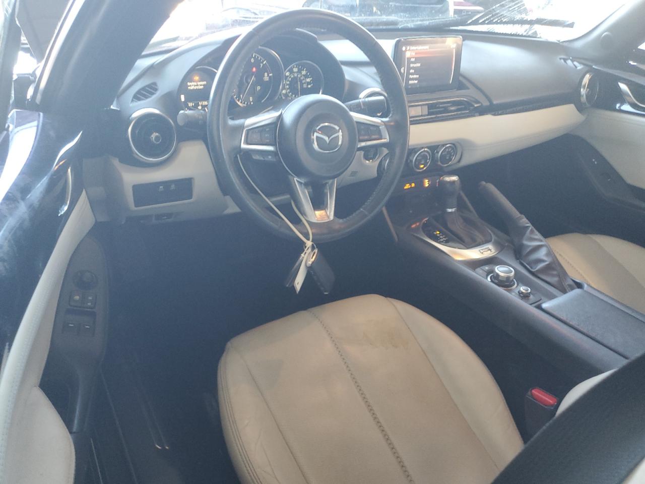 2021 Mazda MX-5 - Image 8