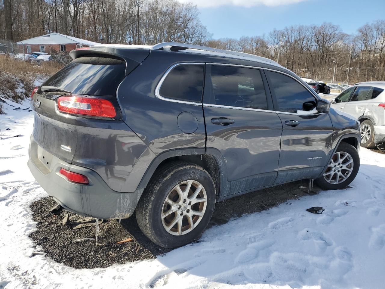 2016 Jeep Grand Cherokee - Image 3
