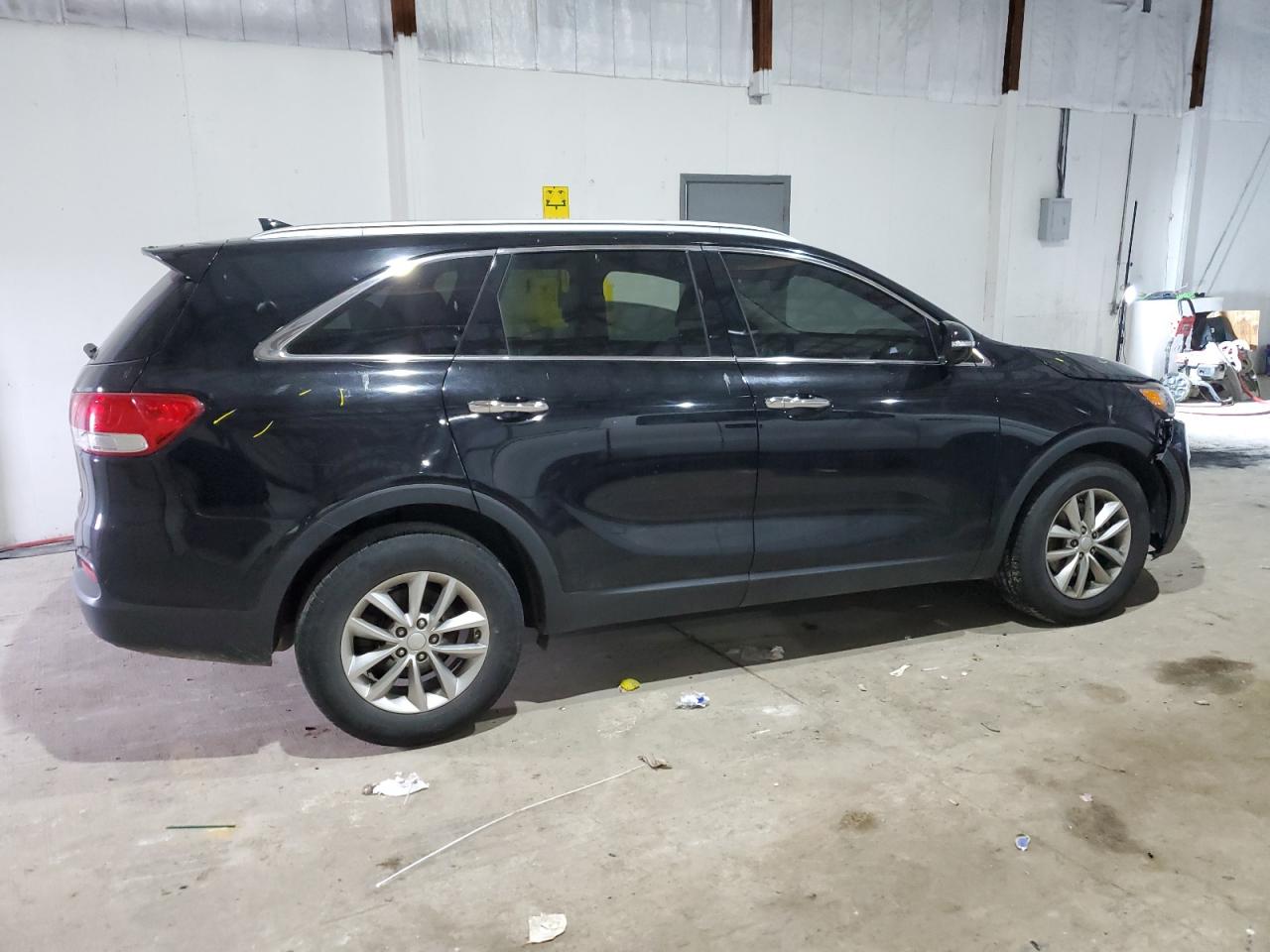 2016 Kia Sorento - Image 3