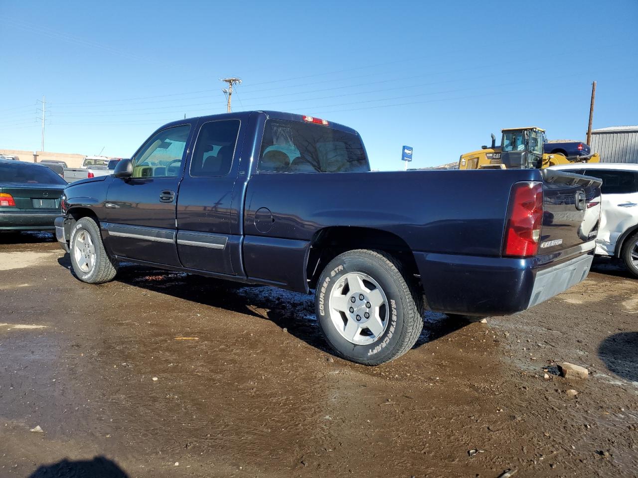 2005 Chevrolet Silverado - Image 2