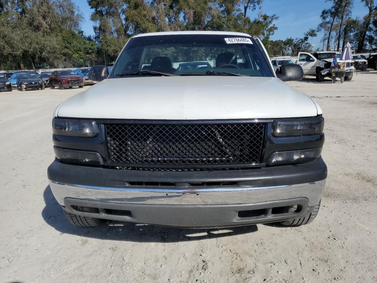 2001 Chevrolet Silverado - Image 5
