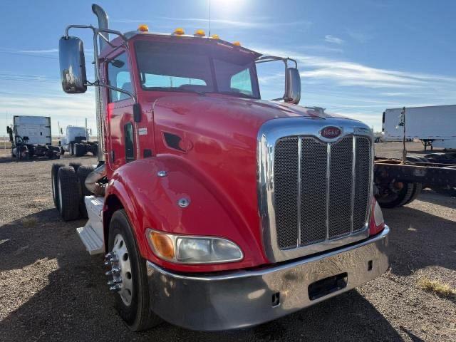 2012 Peterbilt 384 