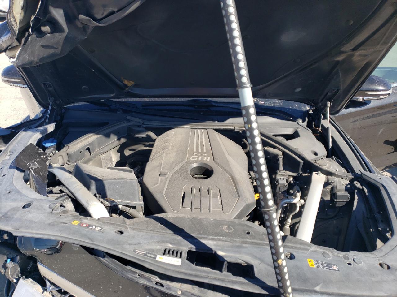 2019 Genesis G70 - Image 13