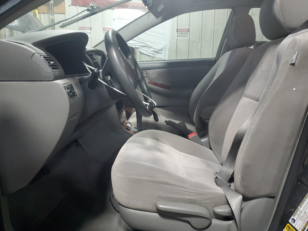 2005 Toyota Corolla - Image 7
