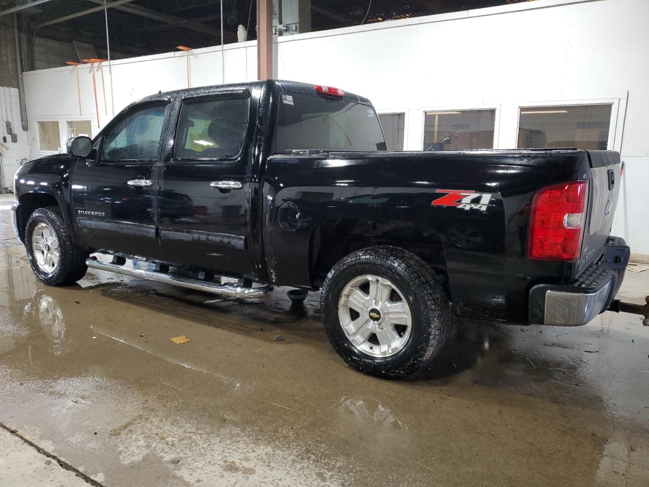2011 Chevrolet Silverado - Image 2