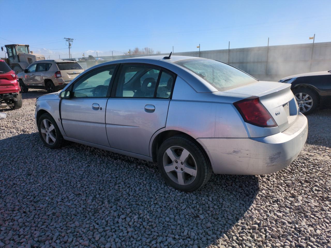 2007 Saturn ION - Image 2