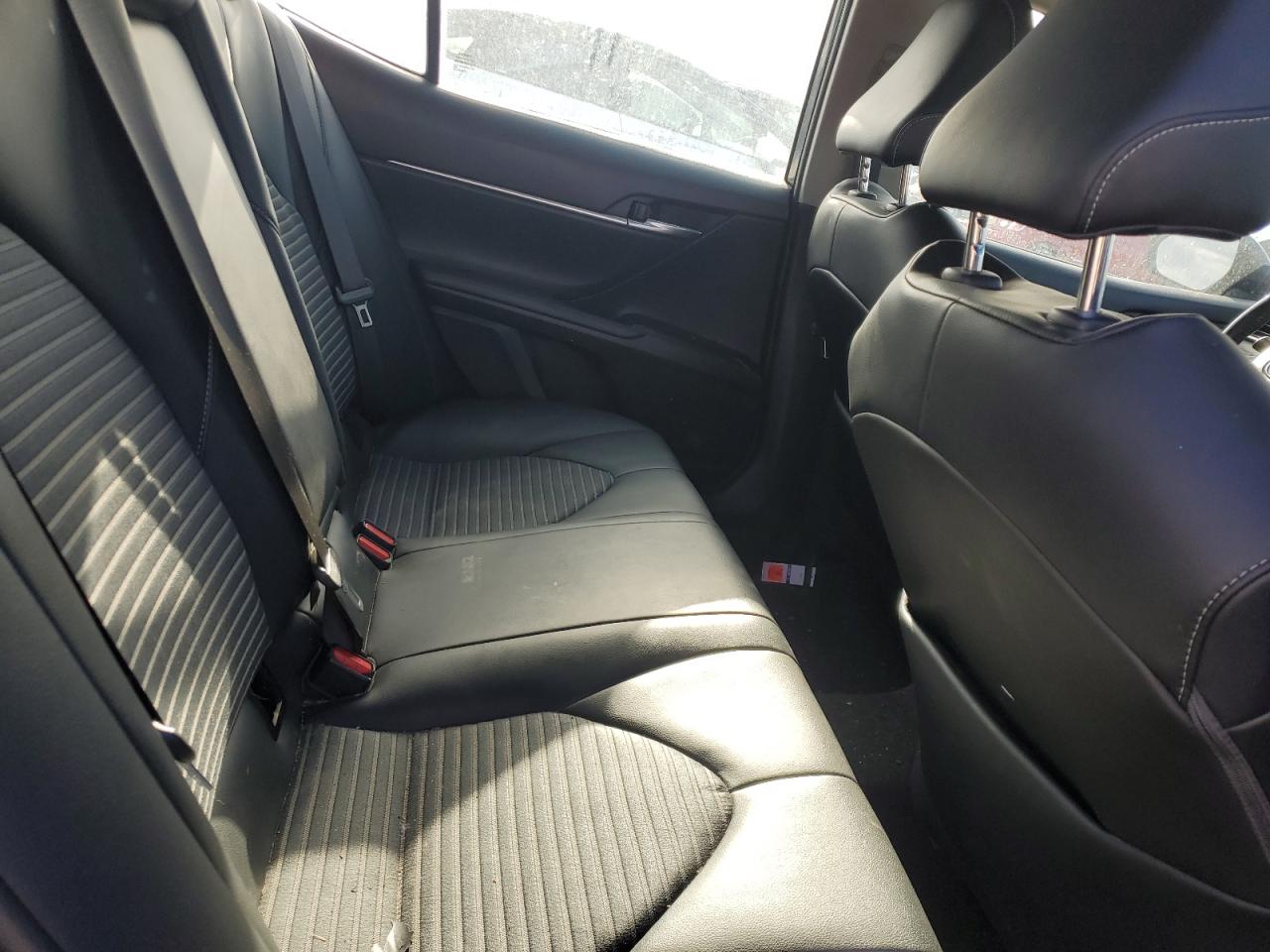 2020 Toyota Camry - Image 11