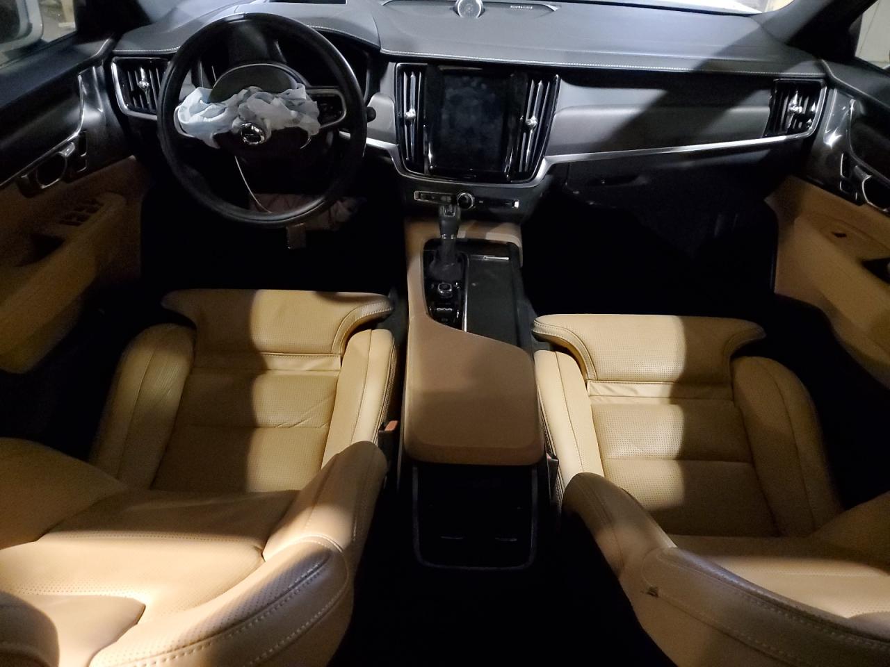 2018 Volvo V90 - Image 8