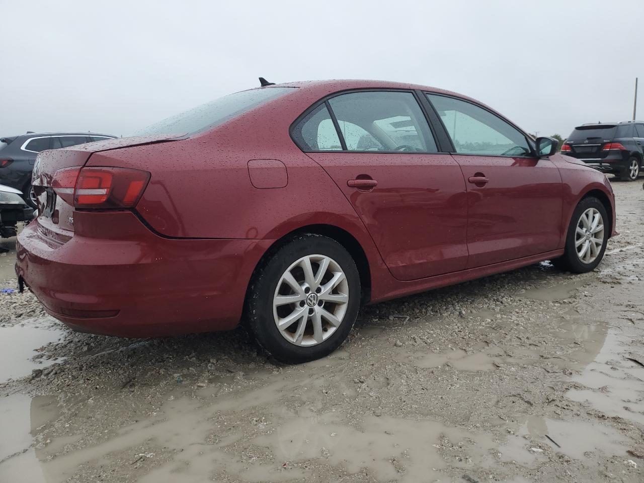 2016 Volkswagen Jetta - Image 3