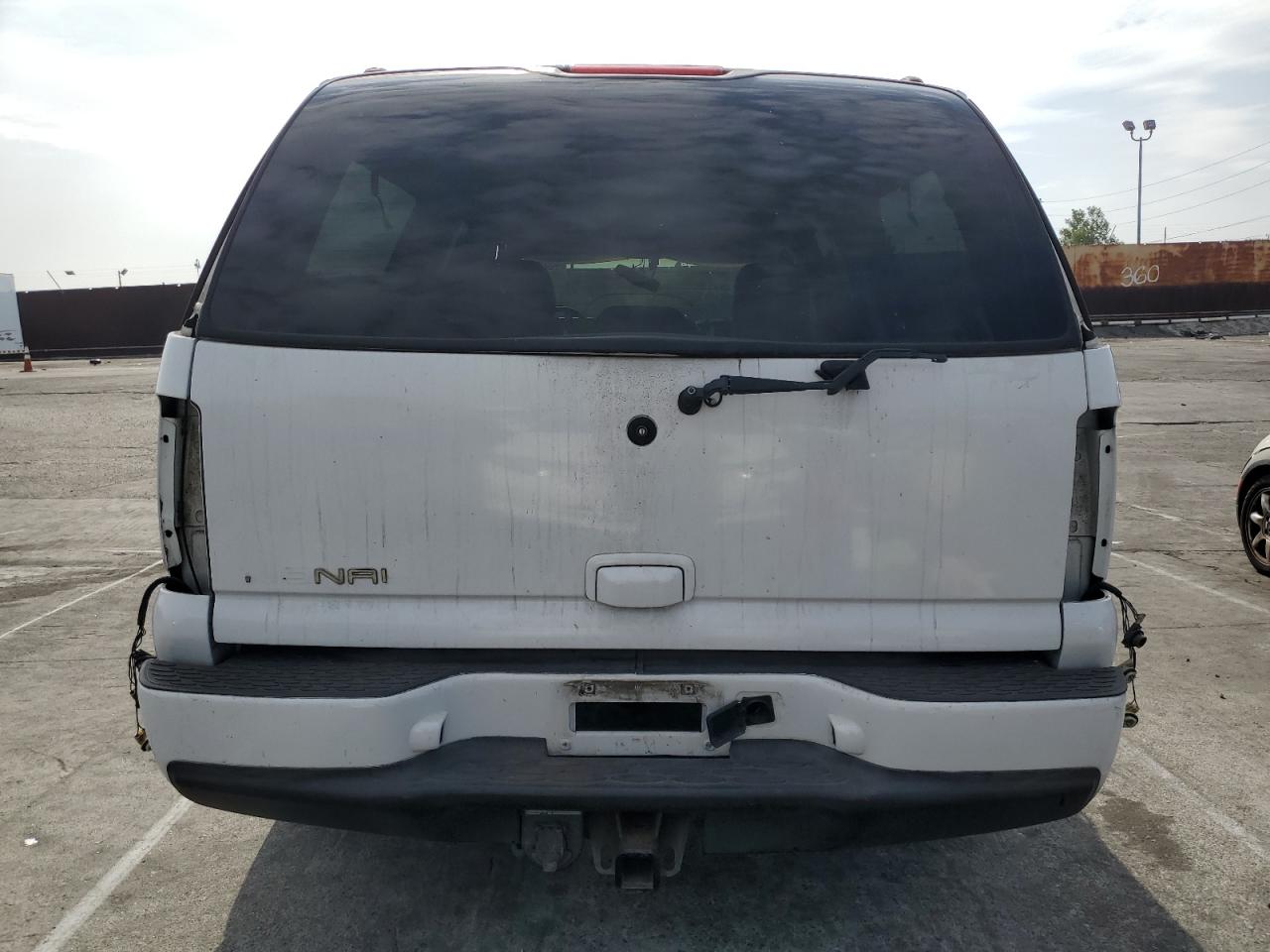 2002 GMC Yukon - Image 6