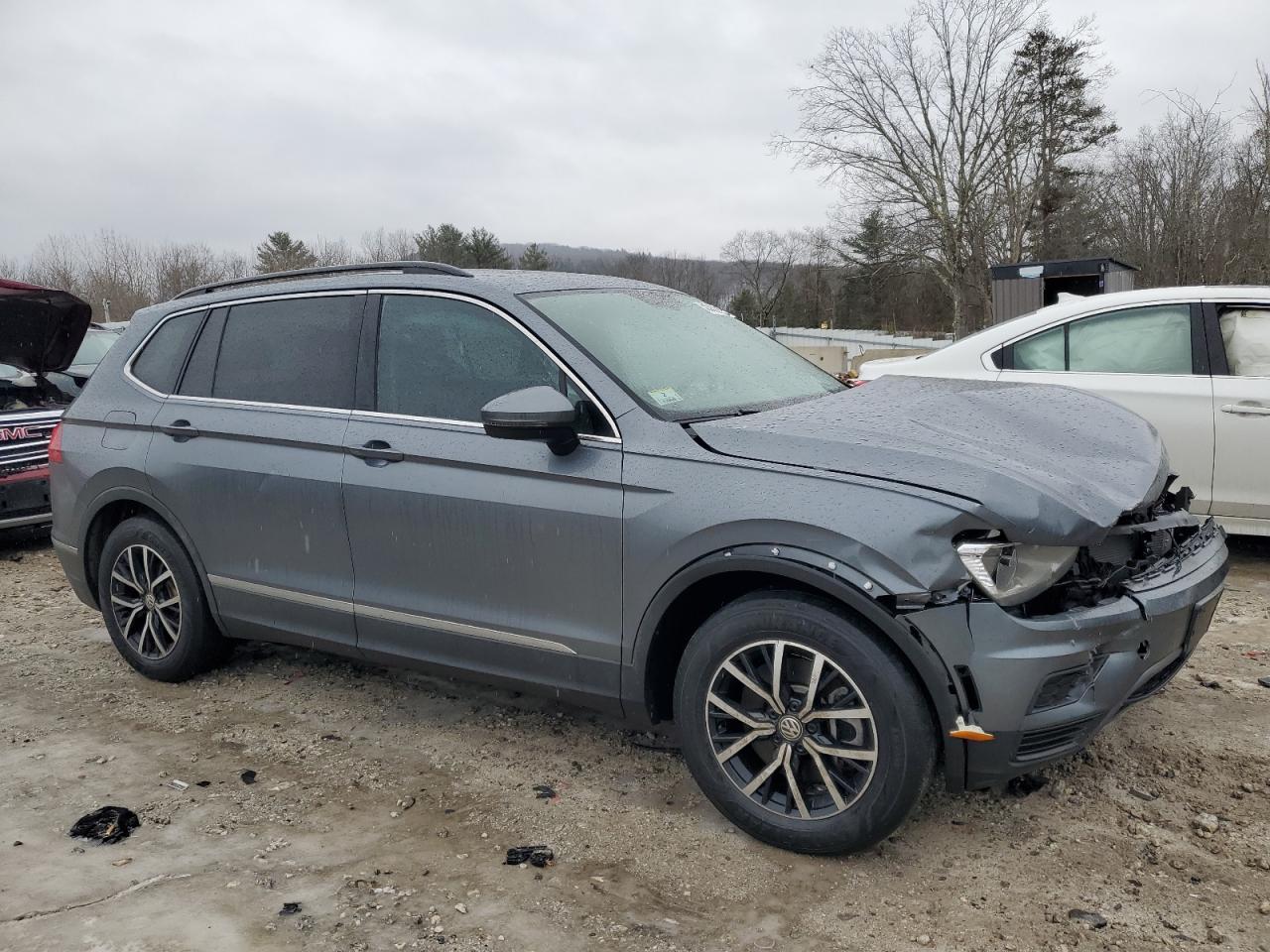 2021 Volkswagen Tiguan - Image 4