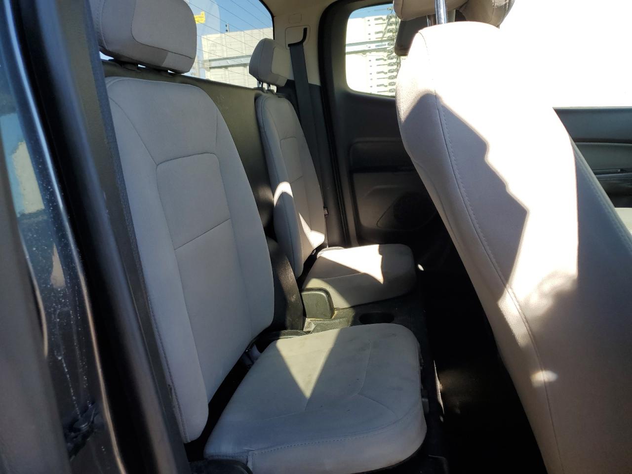 2016 GMC Canyon - Image 10