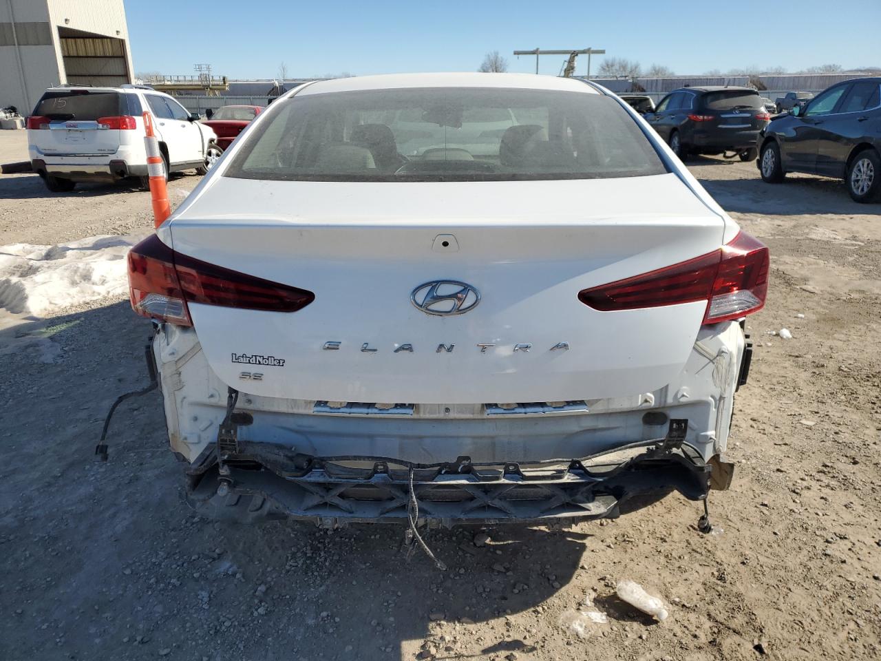 2019 Hyundai Elantra - Image 6