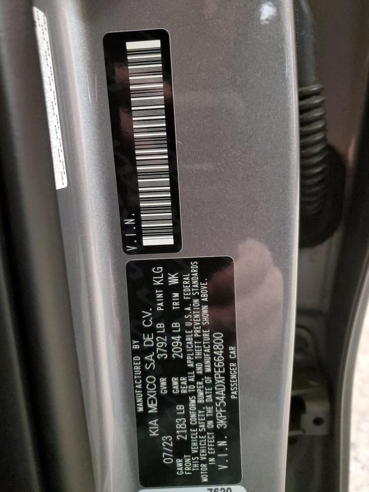 2023 Kia Forte - Image 12