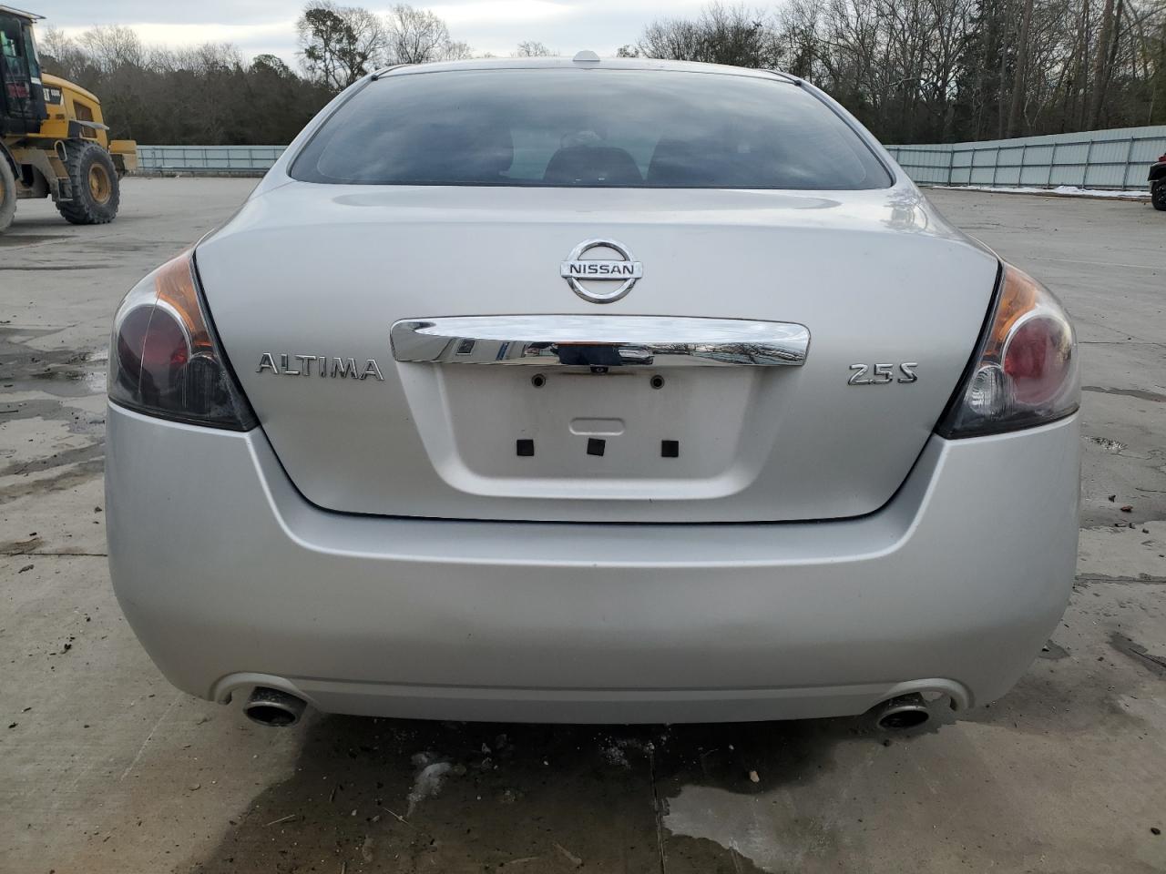 2010 Nissan Altima - Image 6