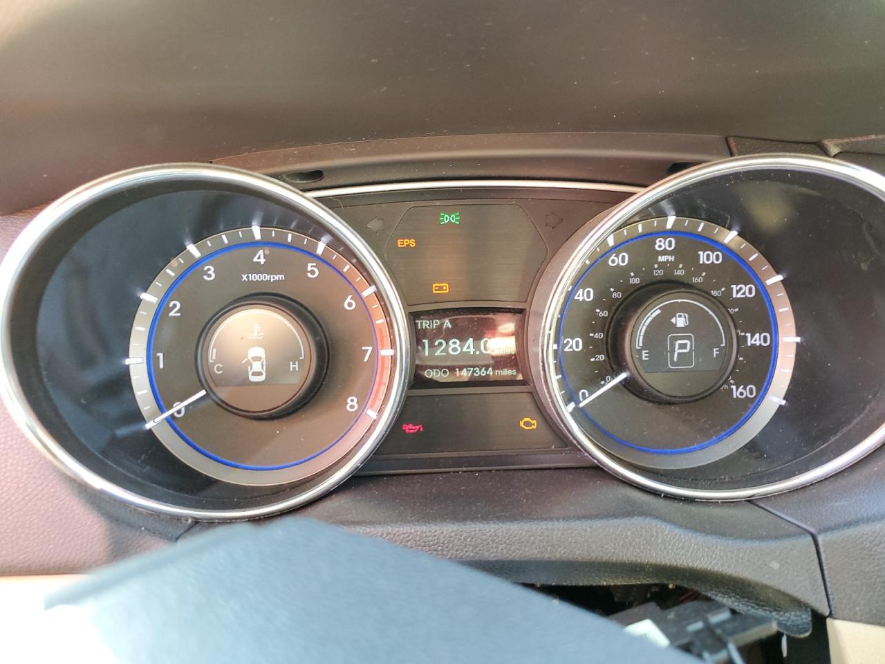2011 Hyundai Sonata - Image 9