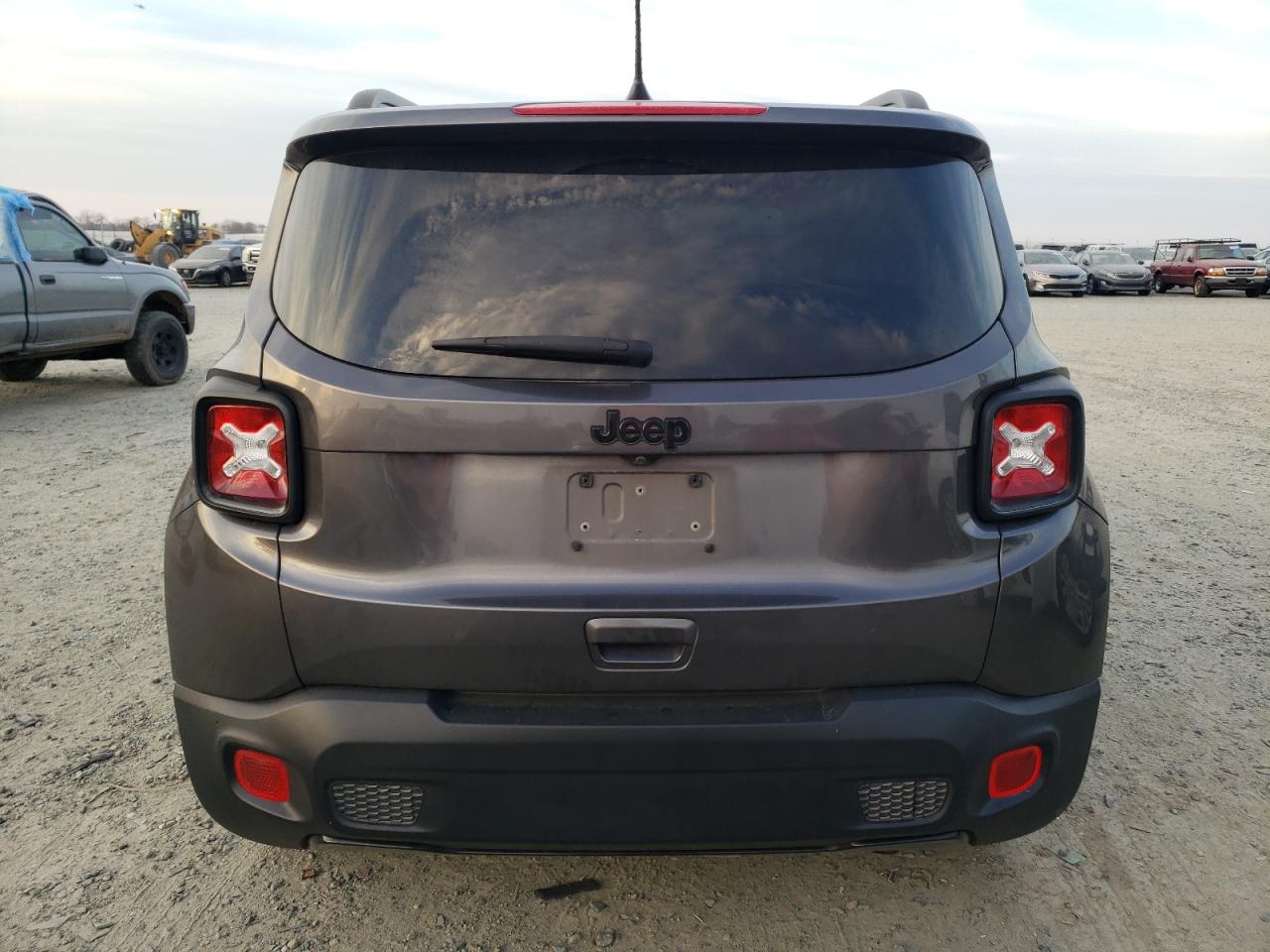 2019 Jeep Renegade - Image 6