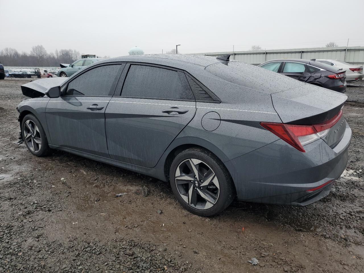 2023 Hyundai Elantra - Image 2