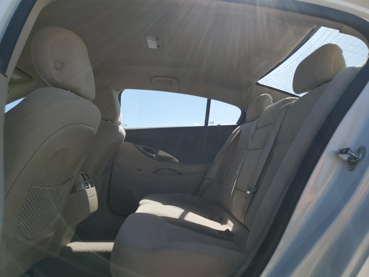 2011 Buick LaCrosse - Image 10