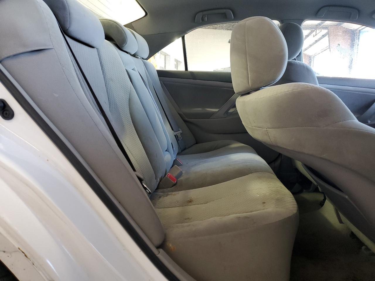 2009 Toyota Camry - Image 10