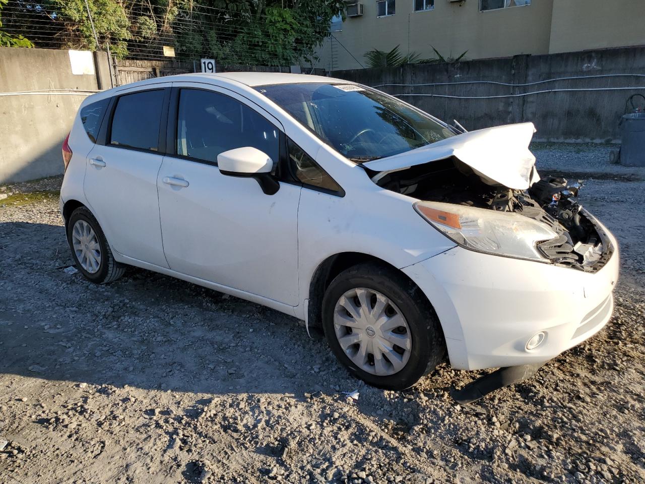 2015 Nissan Versa - Image 4