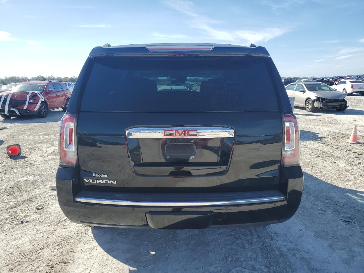 2015 GMC Yukon Denali VIN: 1GKS2CKJXFR735555 Lot: 42969385