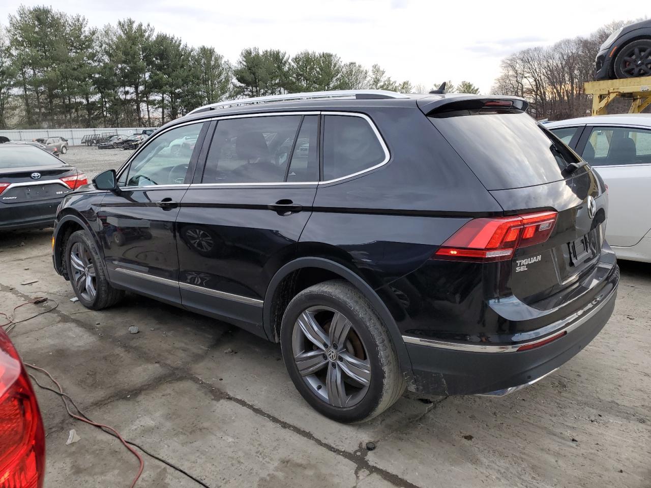 3VV2B7AX5LM102209 2020 VOLKSWAGEN TIGUAN - Image 2