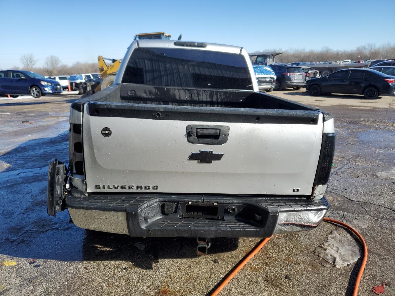 2012 Chevrolet Silverado - Image 6