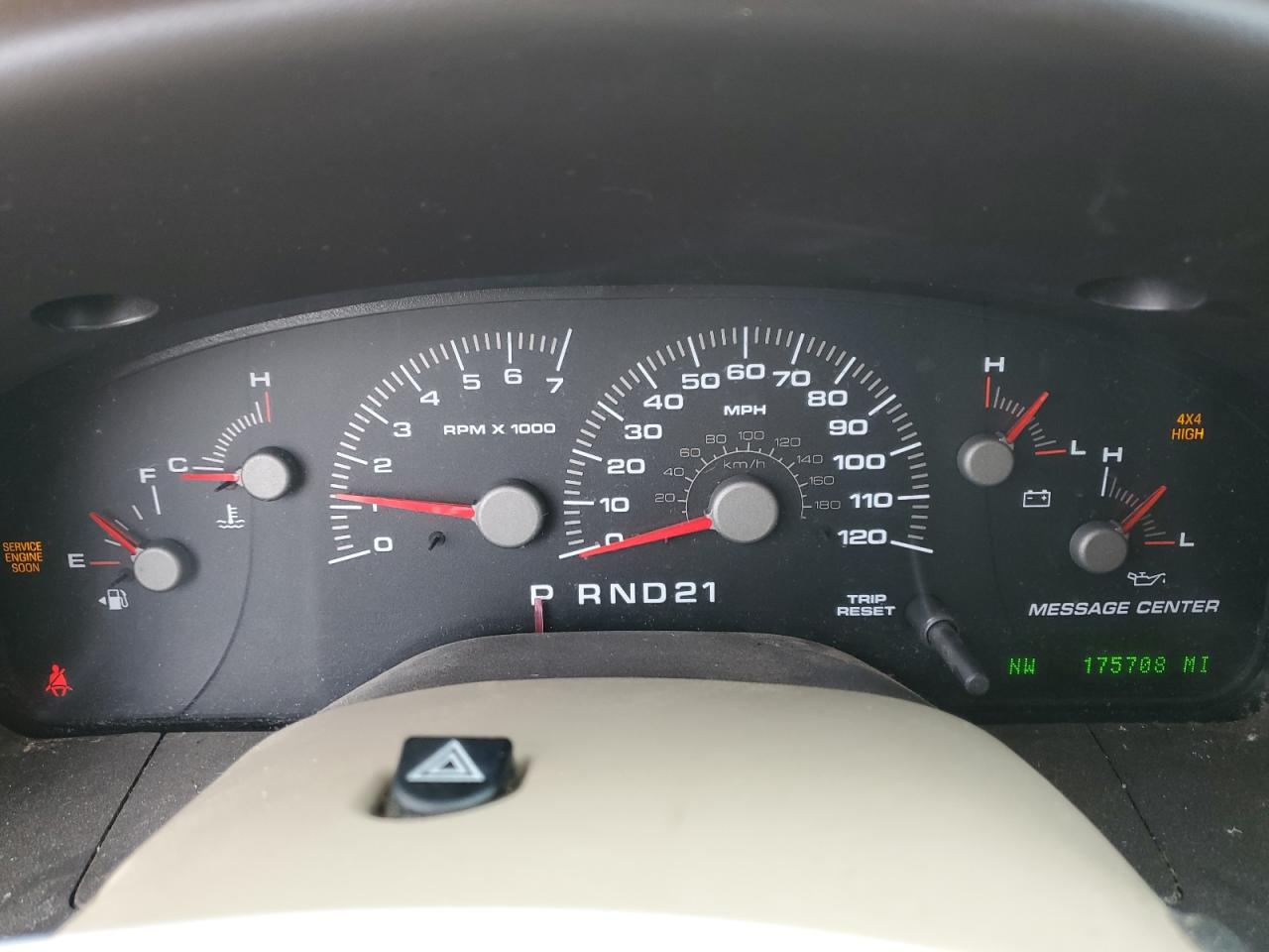 2003 Ford Expedition - Image 9