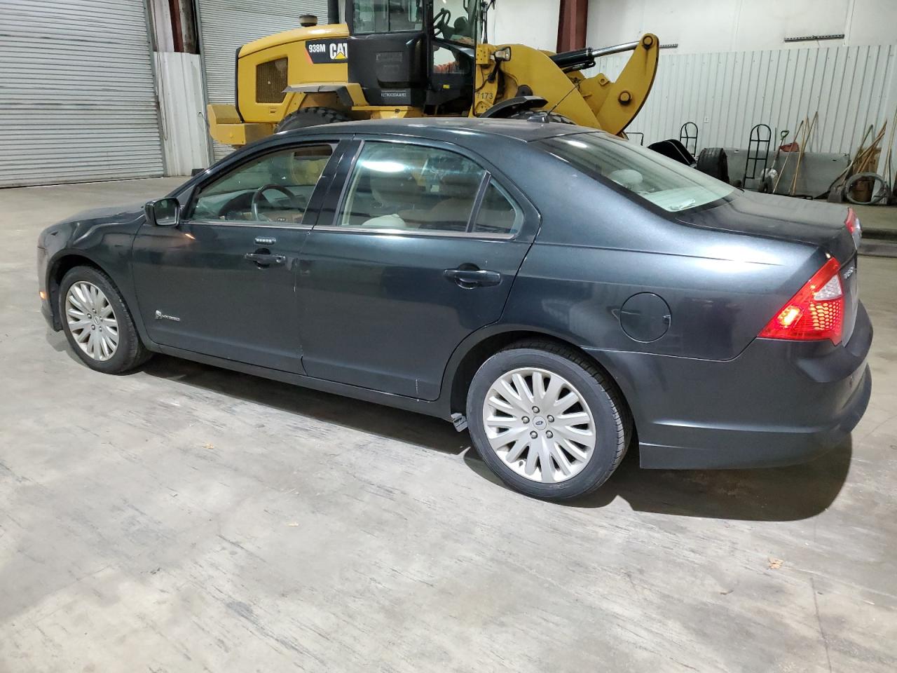 2010 Ford Fusion - Image 2