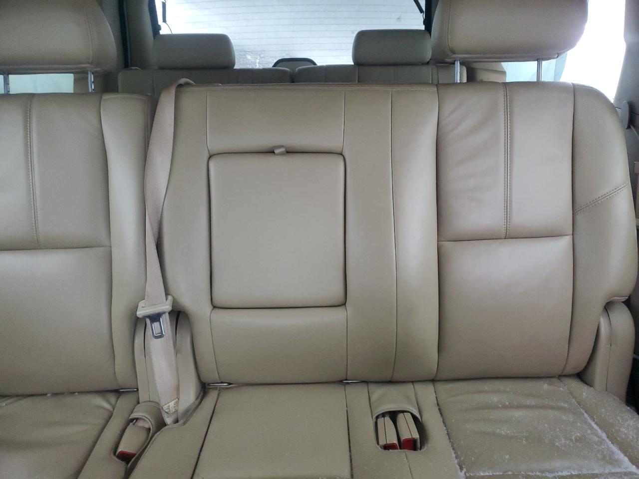 2010 GMC Yukon - Image 10