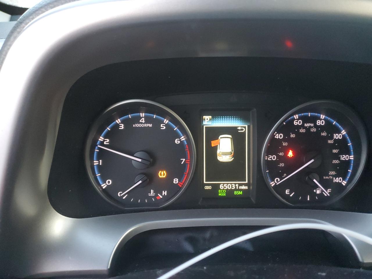 2018 Toyota RAV 4 - Image 9