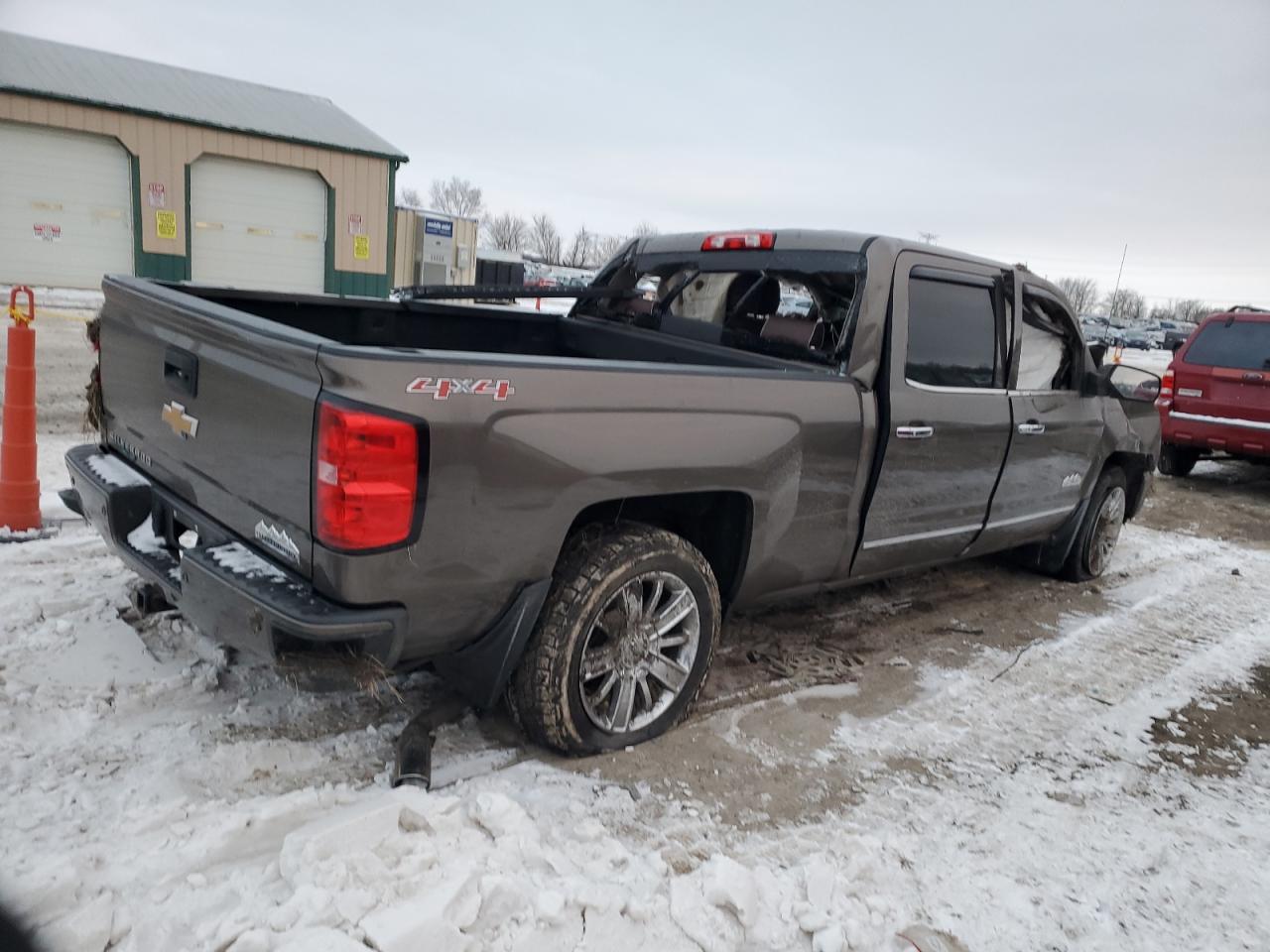 2015 Chevrolet Silverado - Image 3