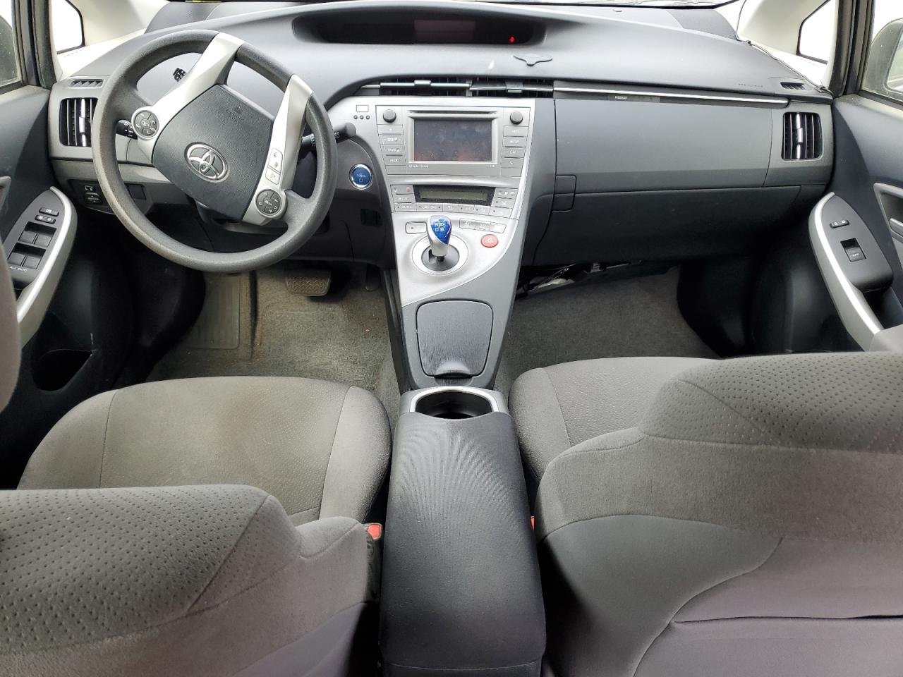 2014 Toyota Prius - Image 8