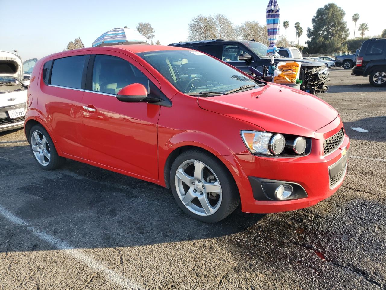 VIN 1G1JE6SB4F4188944 2015 CHEVROLET SONIC no.4