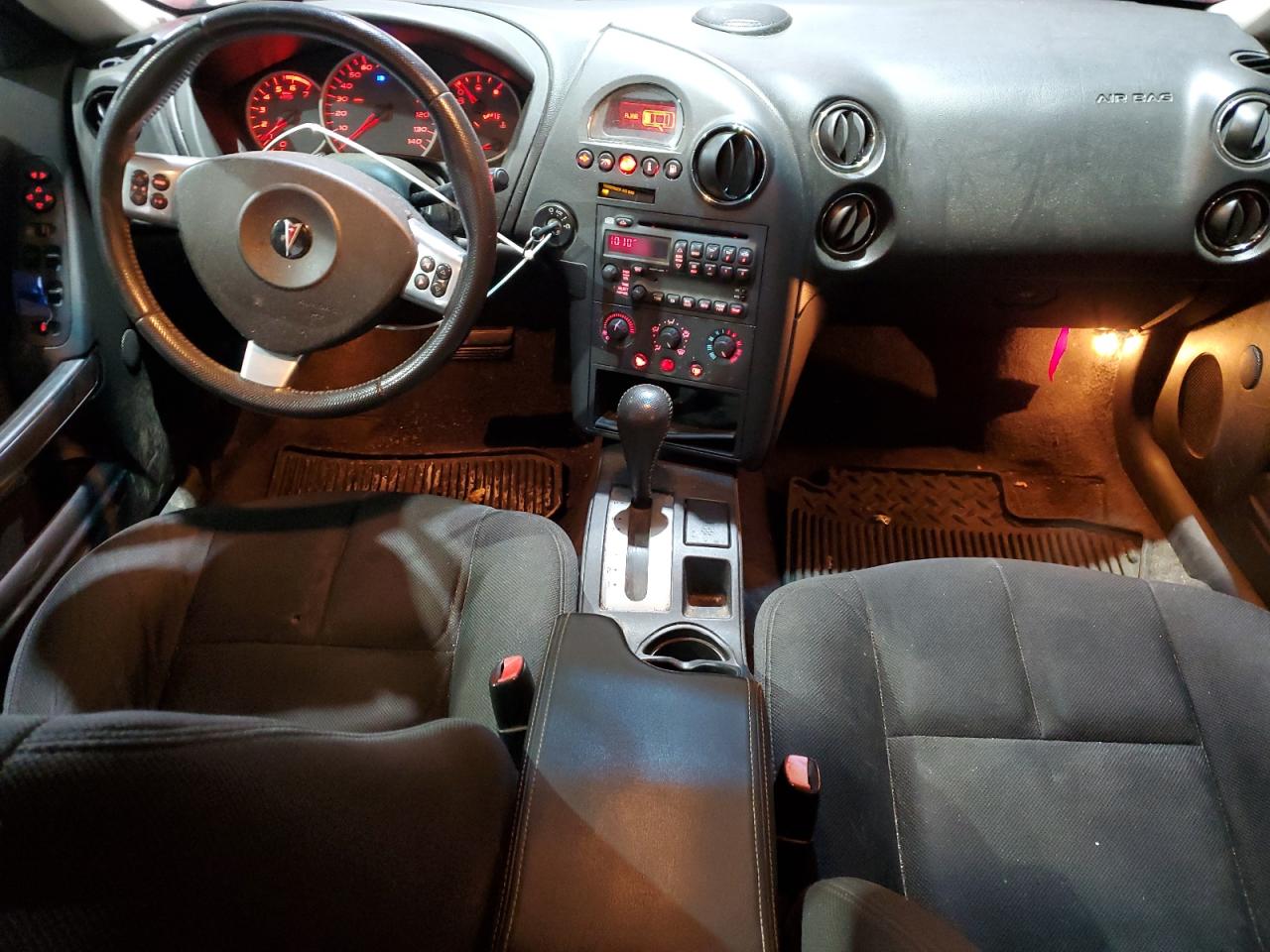 2006 Pontiac Grand Prix - Image 8