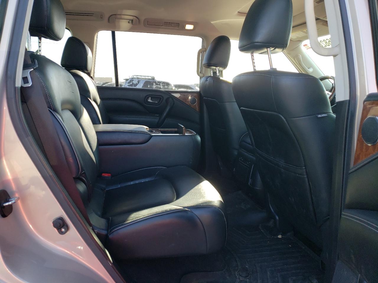 2019 Infiniti QX80 - Image 11