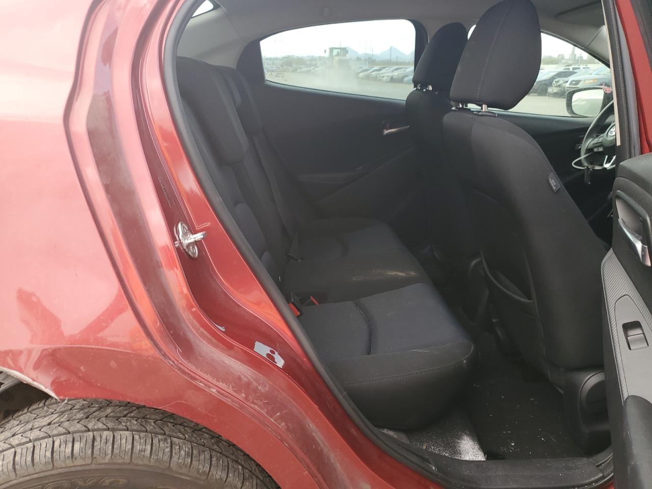 2018 Toyota Yaris - Image 10
