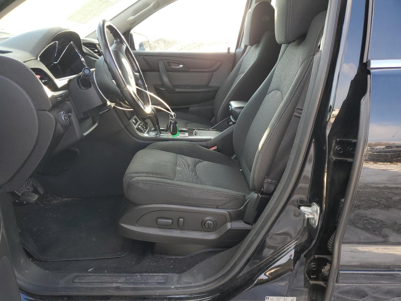 2017 Chevrolet Traverse - Image 7