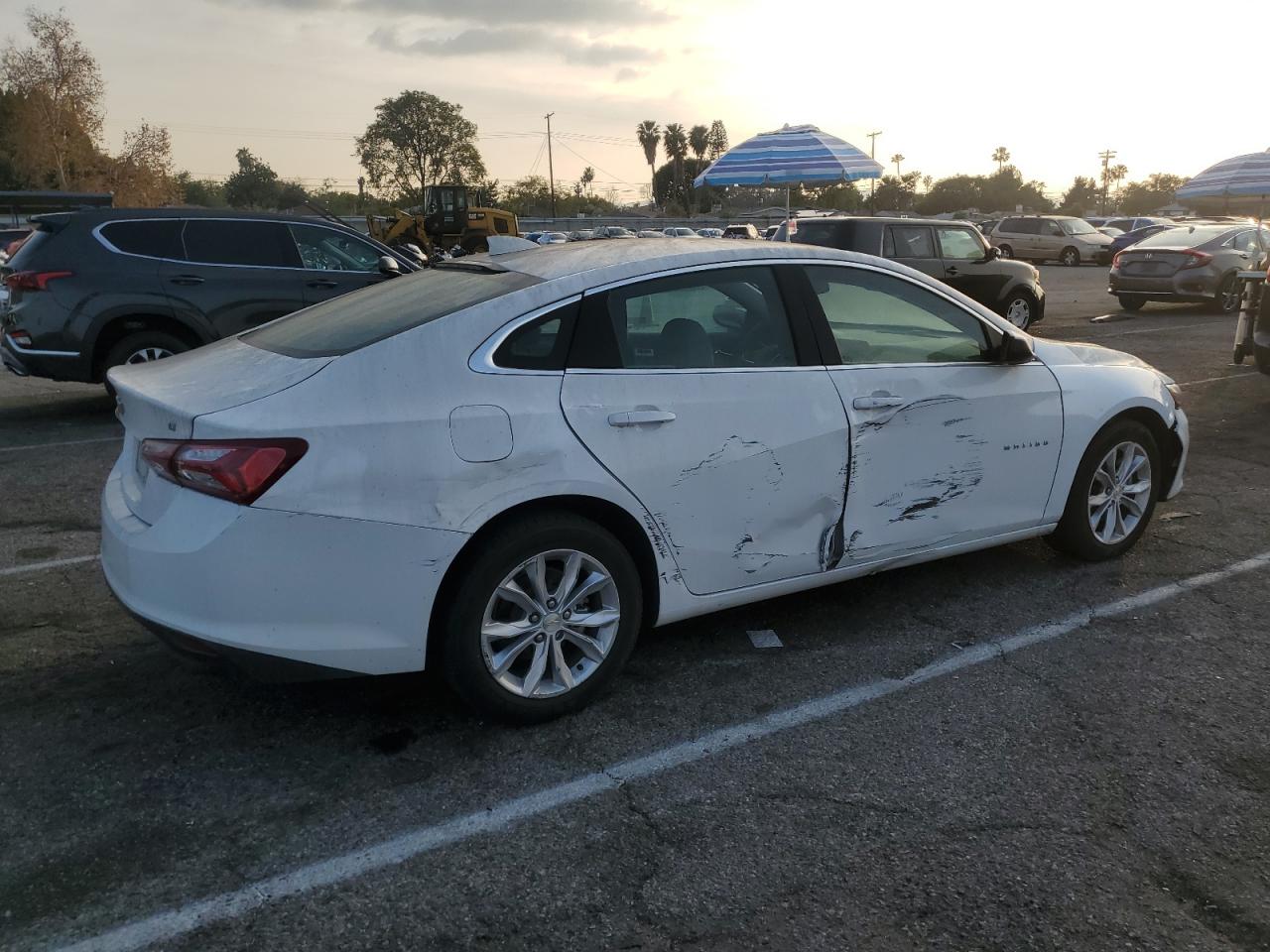 2022 Chevrolet Malibu - Image 3