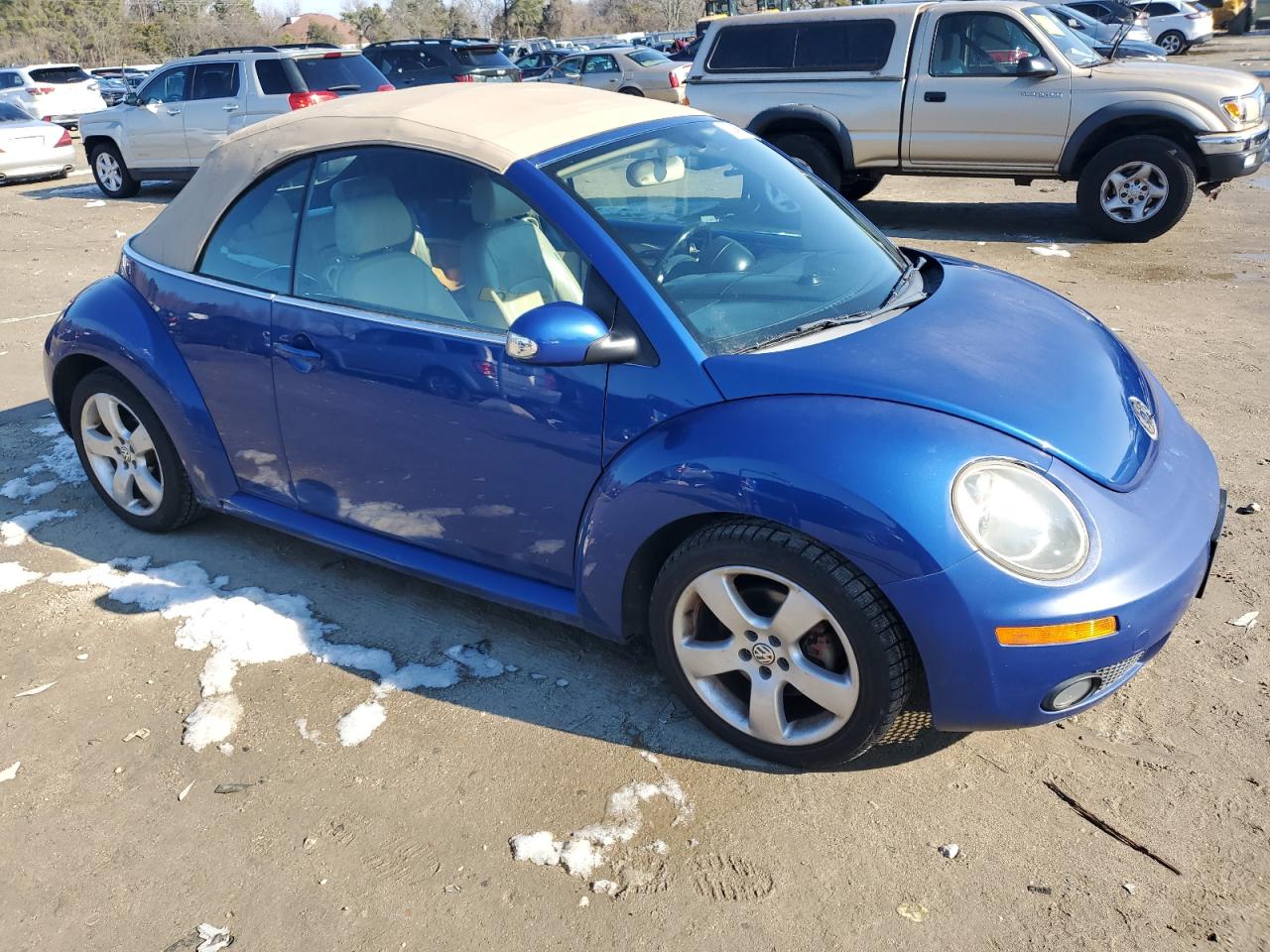 2007 Volkswagen Beetle - Image 4