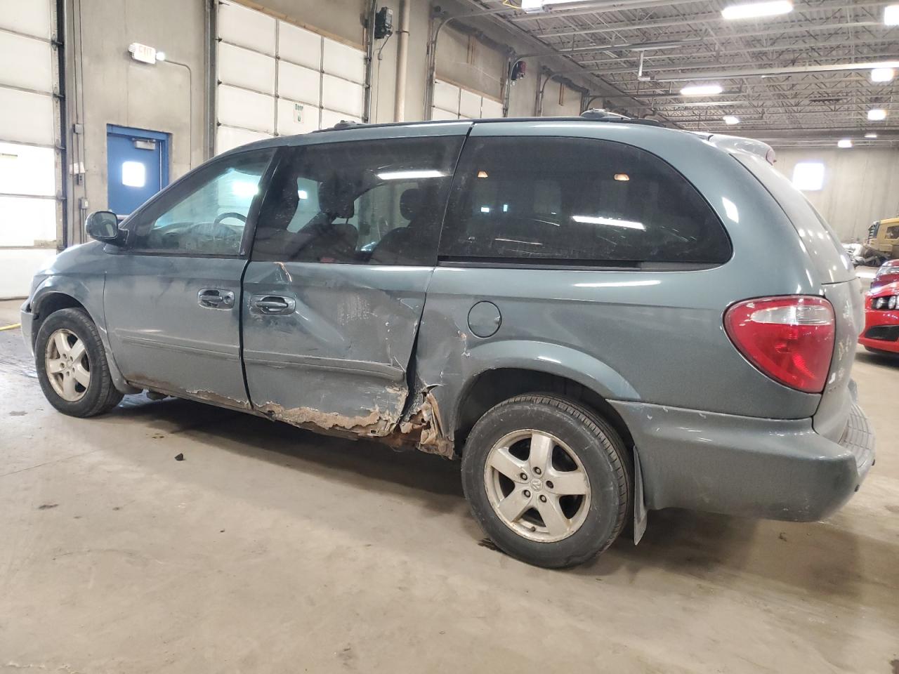 2006 Dodge Caravan - Image 2