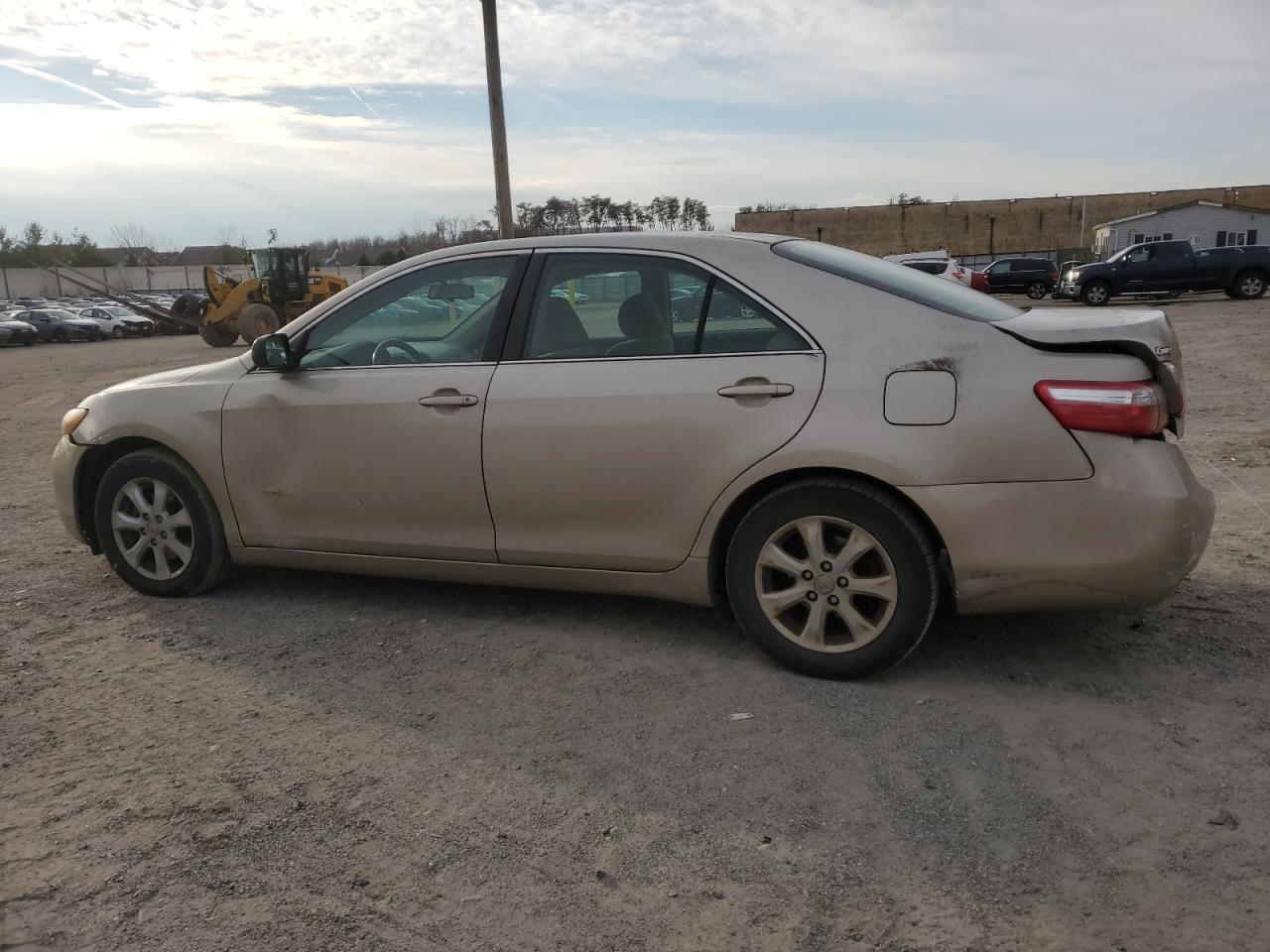 2007 Toyota Camry - Image 2