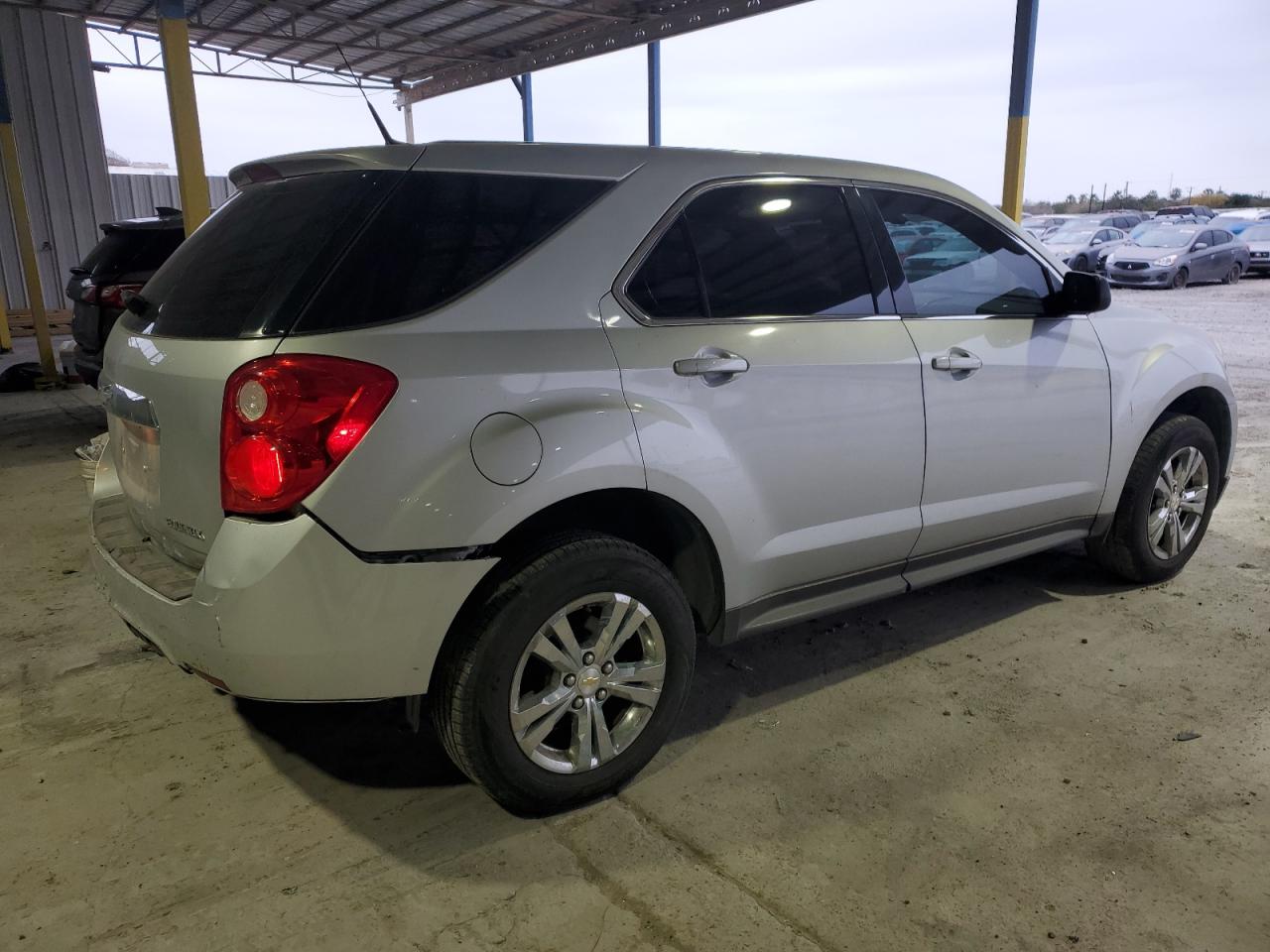 2011 Chevrolet Equinox - Image 3