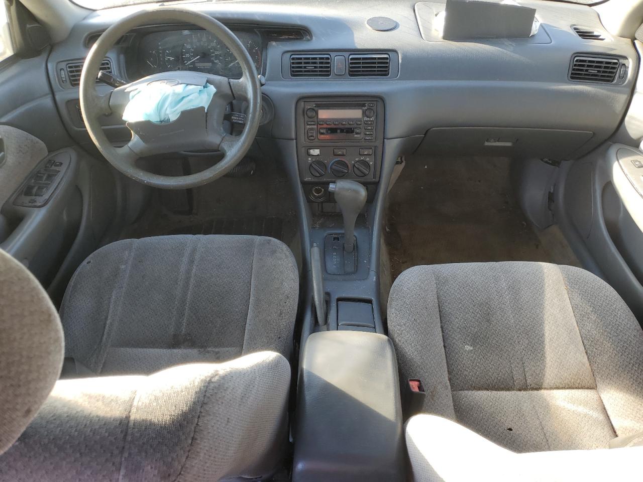 2001 Toyota Camry - Image 8
