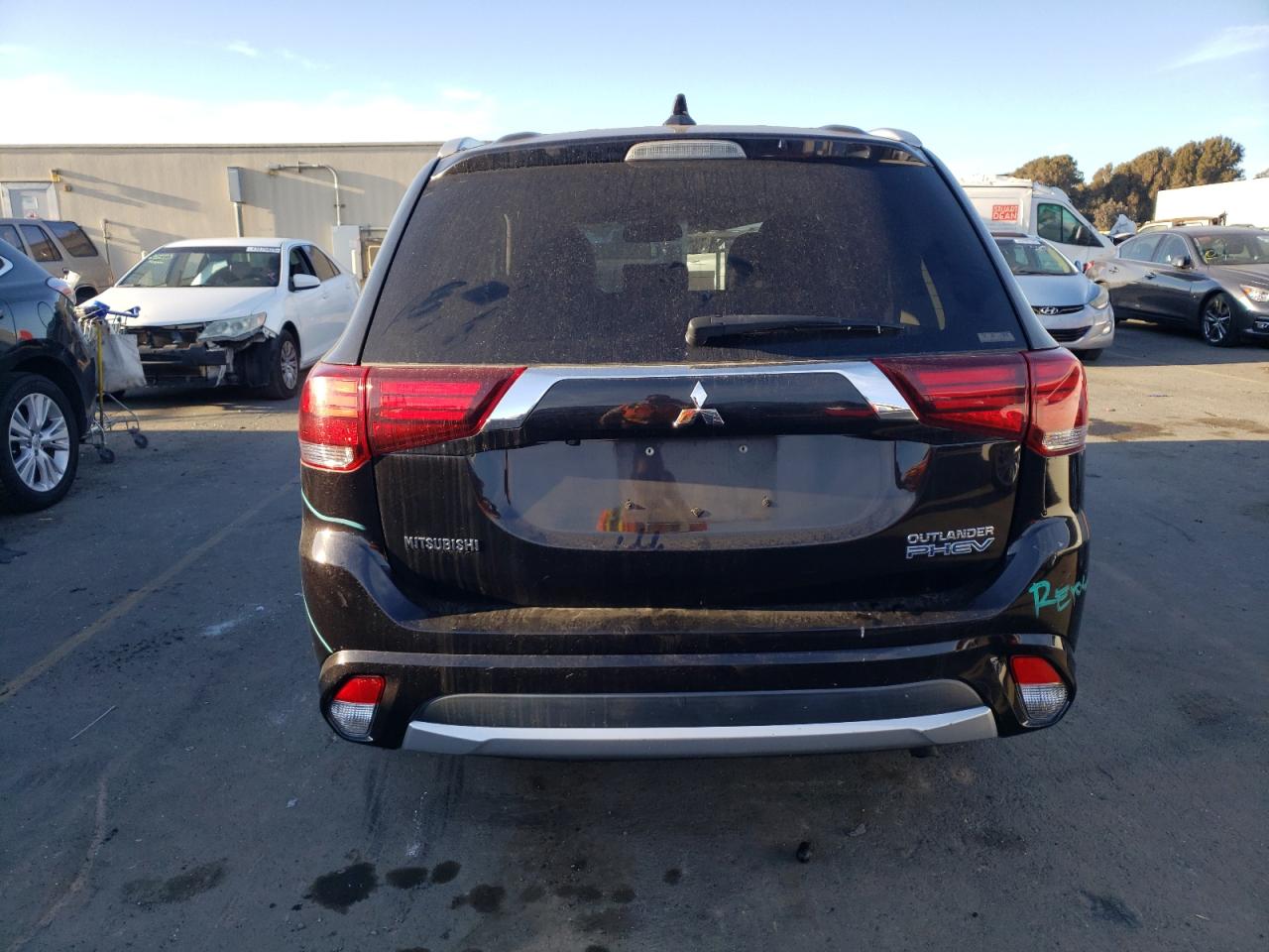 2018 Mitsubishi Outlander - Image 6