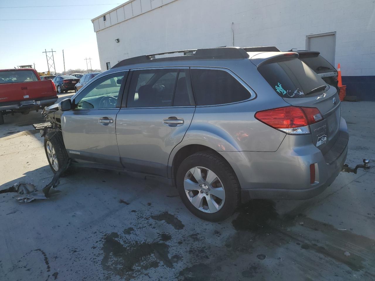 2010 Subaru Outback - Image 2