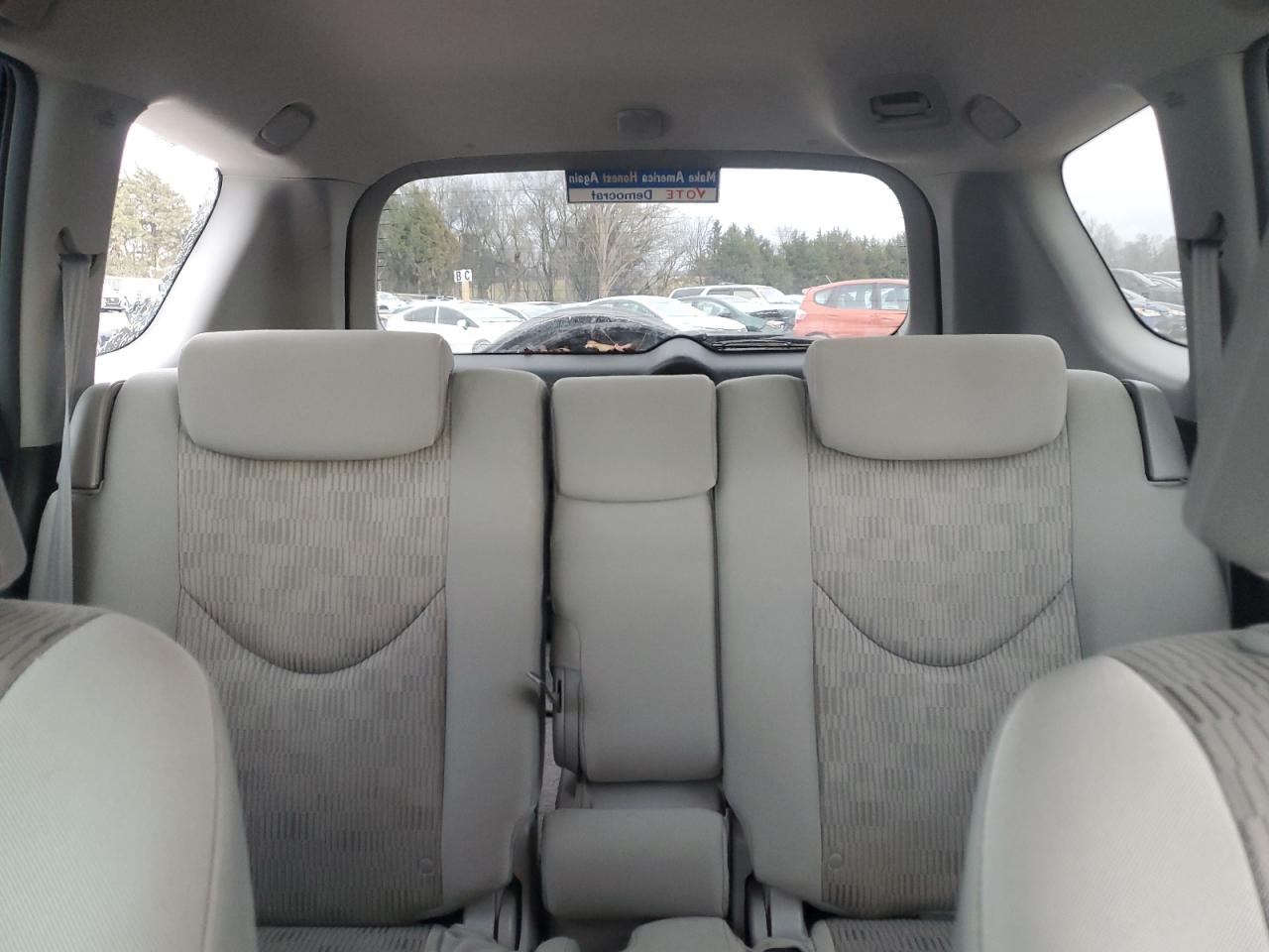 2011 Toyota RAV 4 - Image 10