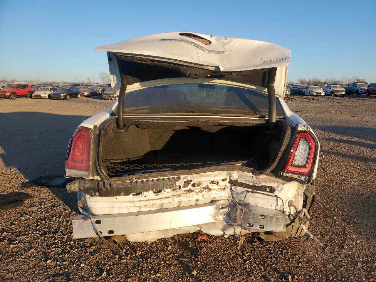 2015 Chrysler 300 - Image 6